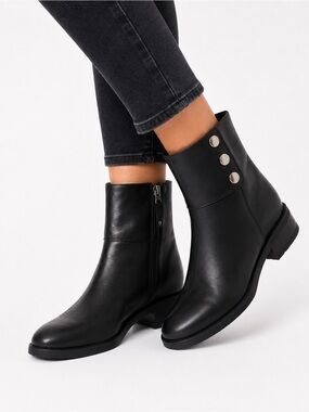 Bruglia Black Leather Ankle Boots Silver Stud Detail EU 36 New Without Box